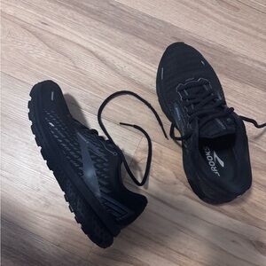 Brooks  Black Running Shoes